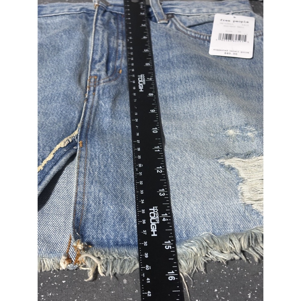 Free People We The Free Distressed Denim Jean Skirt Size 30 New with Tag - Picture 6 of 7
